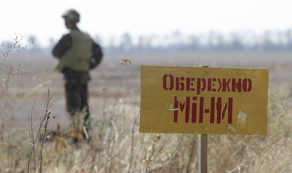 Напоролись на свои мины: двое украинских силовиков погибли, еще трое ранены. Фото: Минобороны Украины
