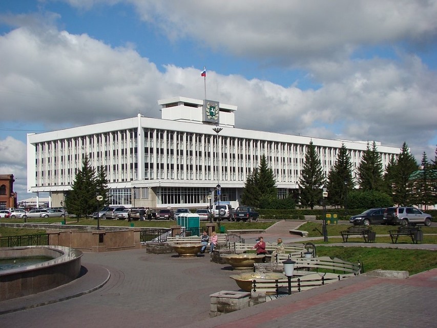Среди победителей - 20 студентов и 30 школьников