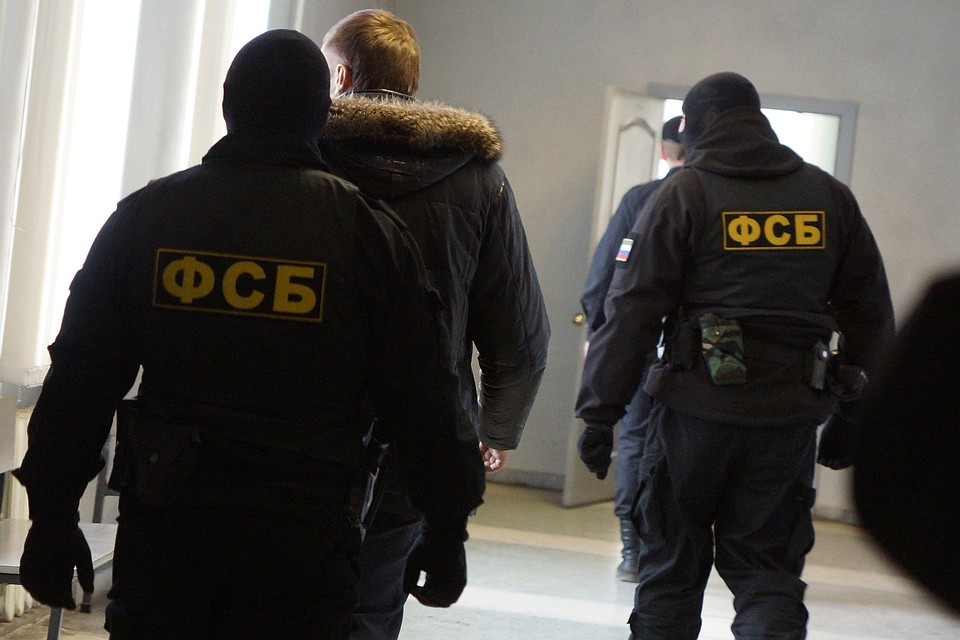 Мужчину взяли во время получения взятки