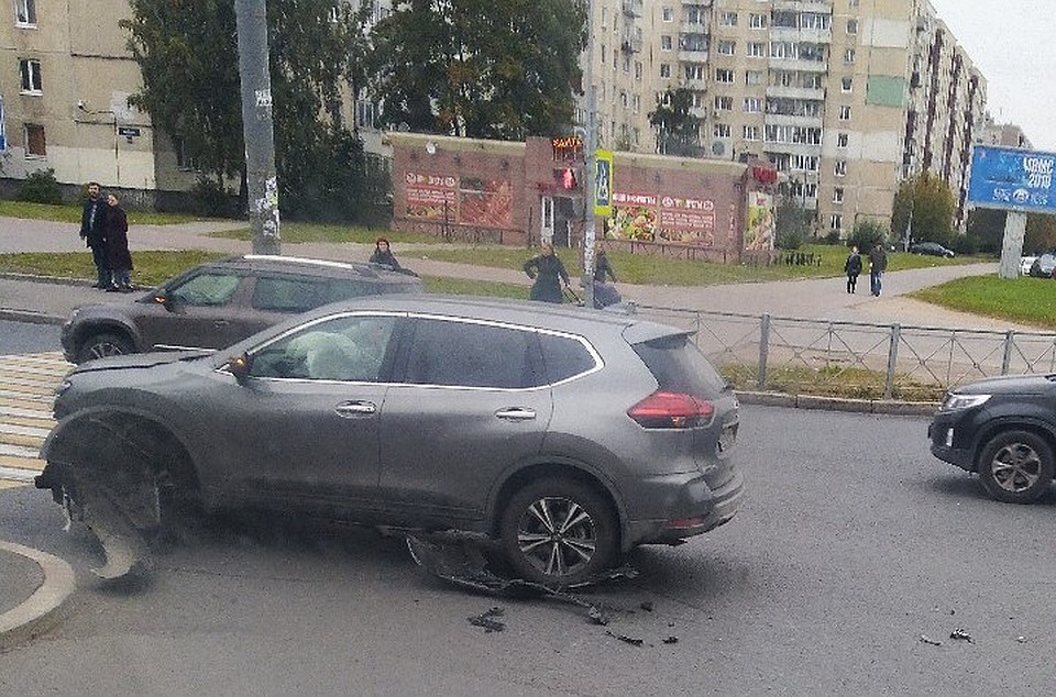В аварии пострадал водитель Фото: ДТП и ЧП Петербурга