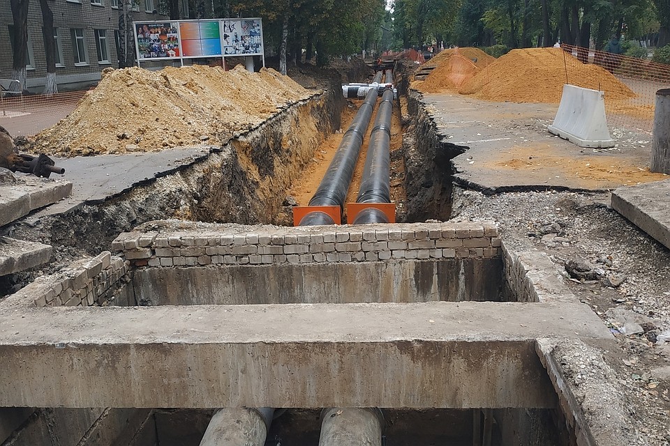 Ремонт теплосетей на улице Папина
