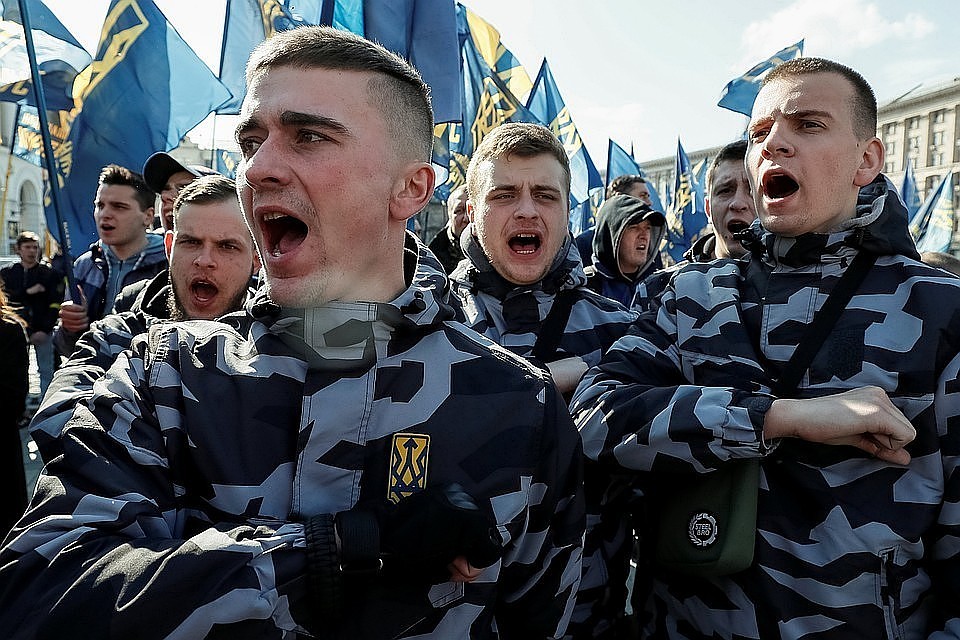 В Киеве митингующие требуют от Зеленского отказаться от «формулы Штайнмайера»