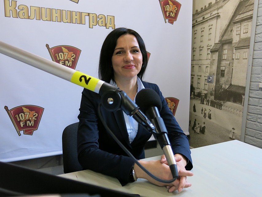 Оксана Астахова в студии радио "КП".