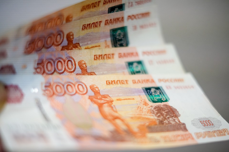 Полиция задержала двоих парней, подозреваемых в сбыте фальшивых купюр