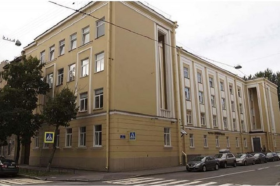 Частную школу в Петербурге пугали отравлением газом "Новичок". Фото: diplomatschool.ru