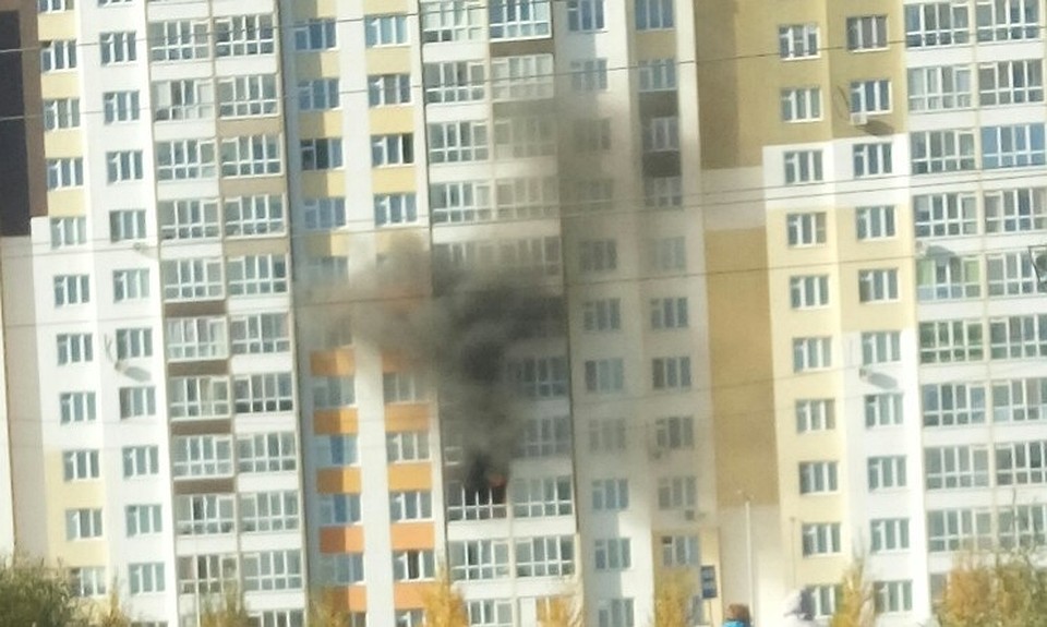 В Тюмени сосед спас мальчика из пожара. Фото - "ЧС Тюмень".
