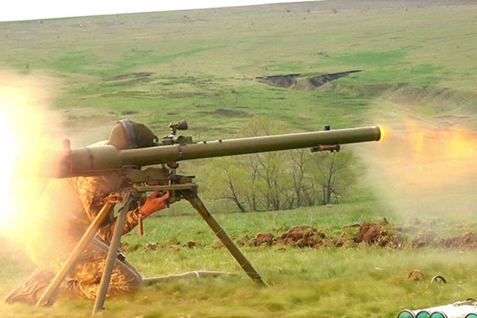 Украинские военные попытались вызвать ответный огонь в районе разведения сил у Золотого. Фото: ТК «Звезда»