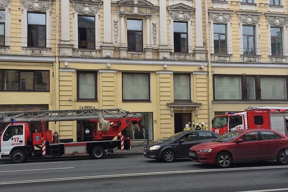 В жилом доме на Невском проспекте произошел пожар
