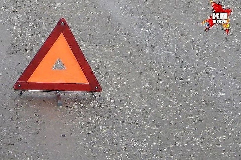 На место аварии выезжали наряды ГИБДД