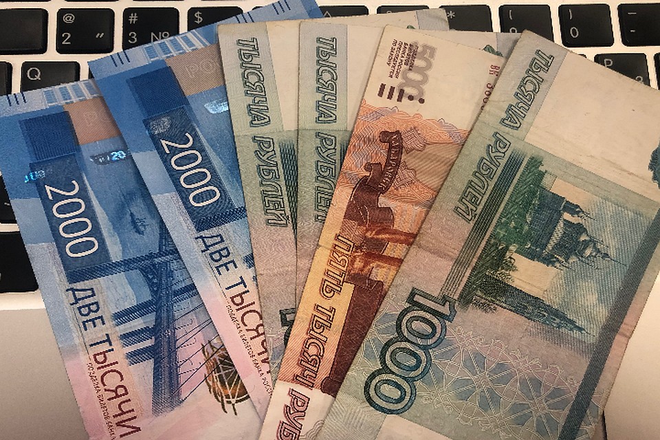 Наивная бабушка отдала все свои сбережения