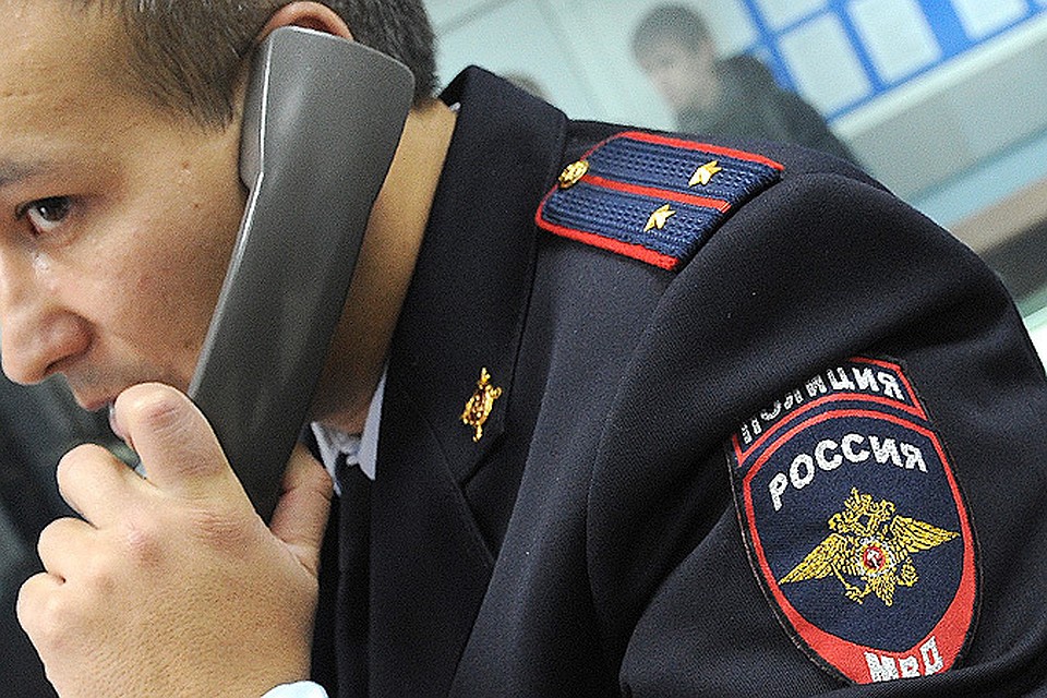 В настоящее время в полиции проводится проверка и устанавливаются все детали случившегося.