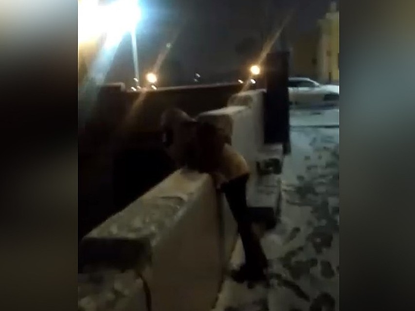 Пострадавшая провела в ледяной воде более 20 минут, пока не приехали спецслужбы