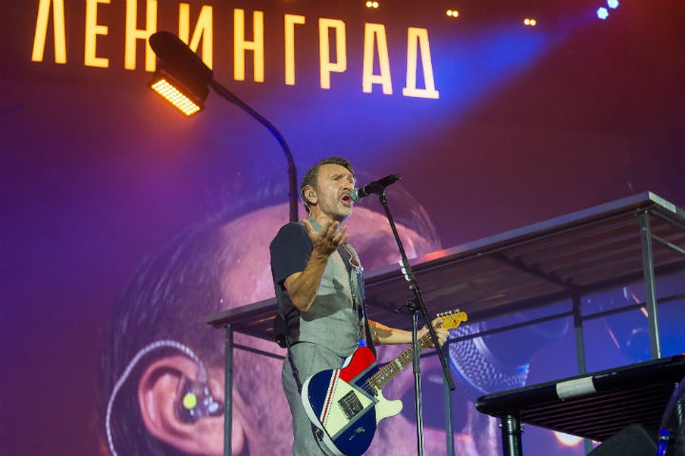 Концерт «Ленинграда» в Иркутске: Сергей Шнуров отжег в Ледовом дворце