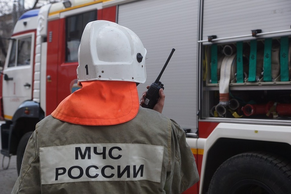 На месте работали 28 пожарных и 7 спецмашин