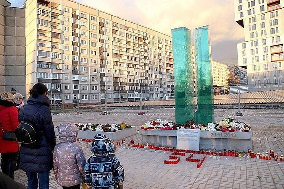 Общество пострадавших в золитудской трагедии "Золитуде 21.11" проведет акцию протеста у здания суда из-за затягивания судебного процесса. Фото: с сайта leta.lv