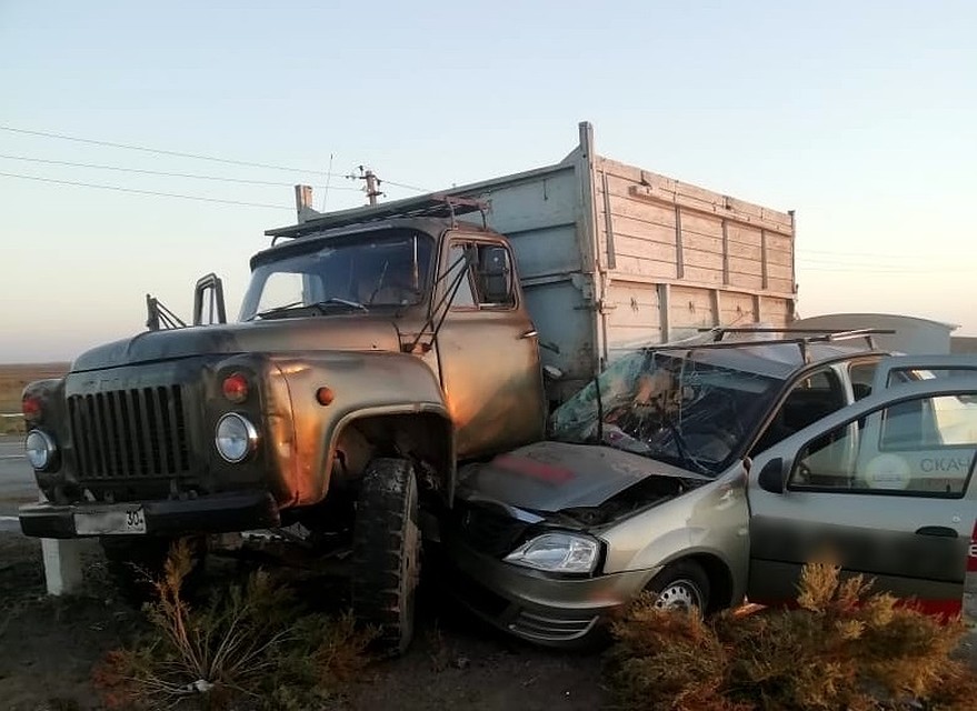 В аварии пострадали 4 человека.