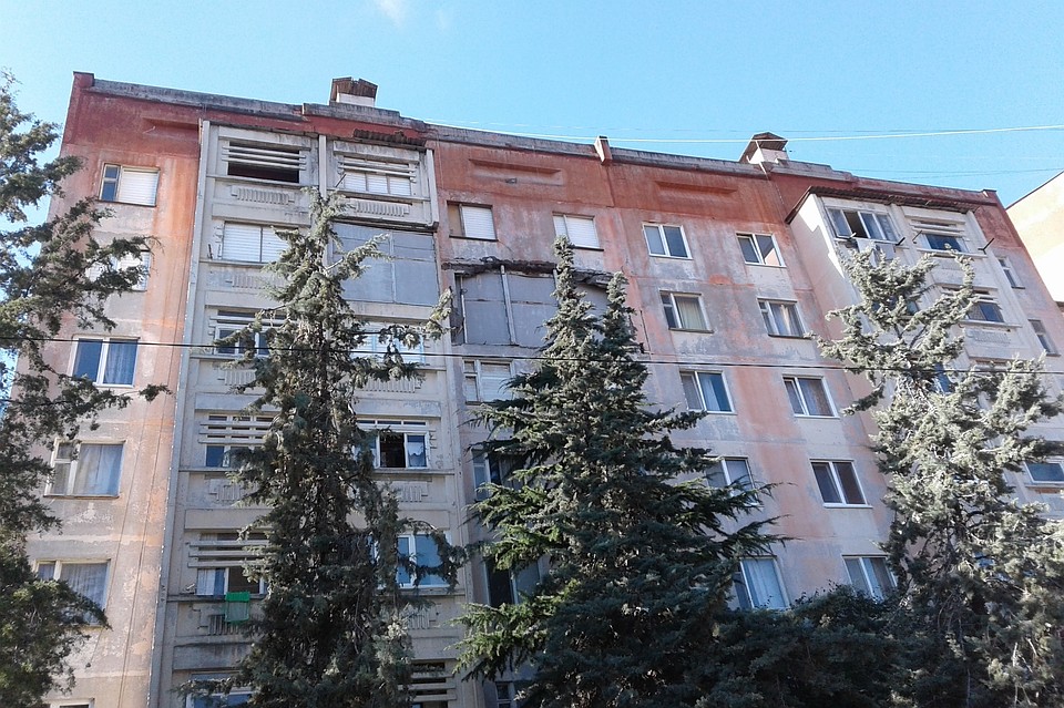 Взрыв в этом доме прогремел еще в 2005 году. Фото: предоставлено жильцами