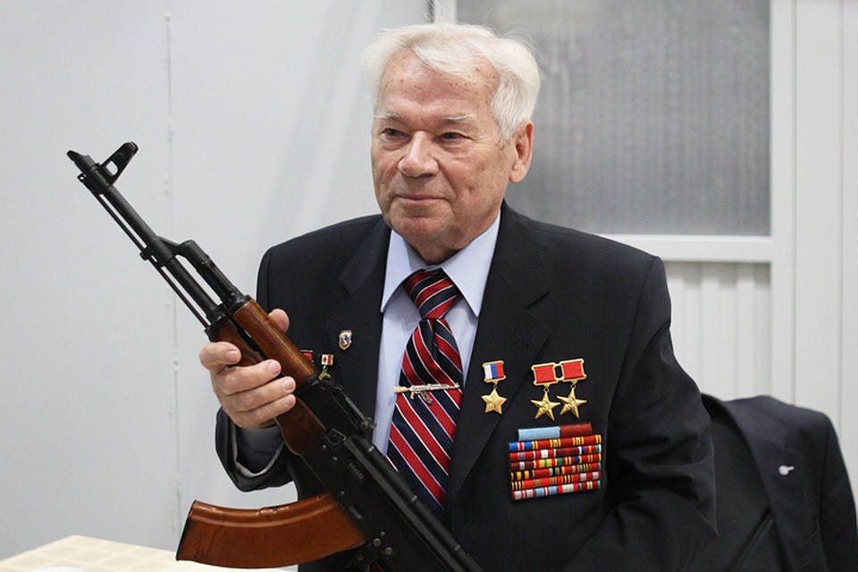На Алтае отмечают 100 лет со дня рождения своего знаменитого земляка Михаила Калашникова.