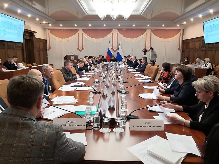 В Хабаровске поговорили о проблемах кадастровой служба и бизнеса