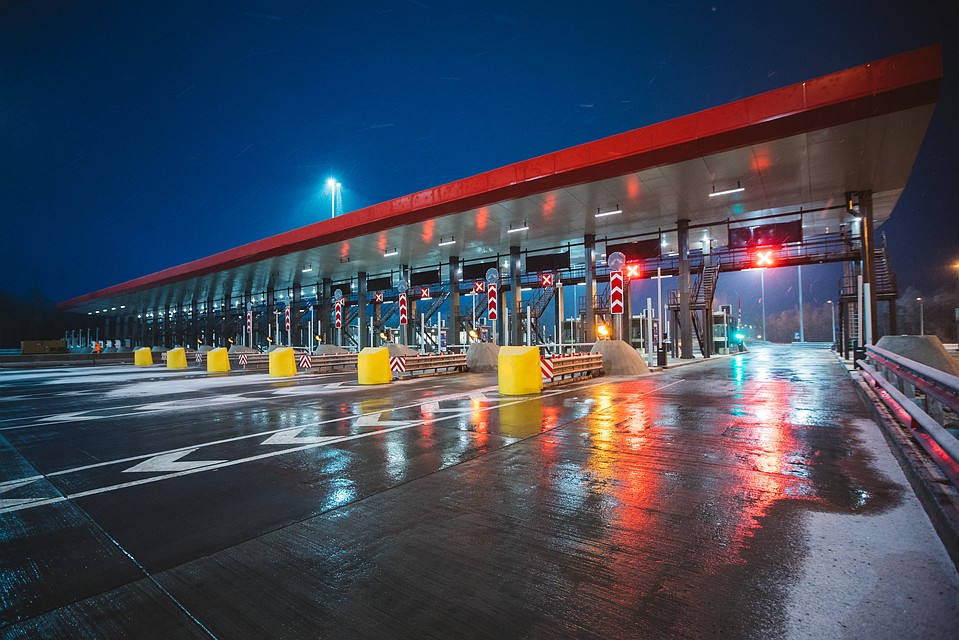 Водителям предлагают заменить старый транспондер T-pass на новый. Фото: «Автодор - Платные Дороги»