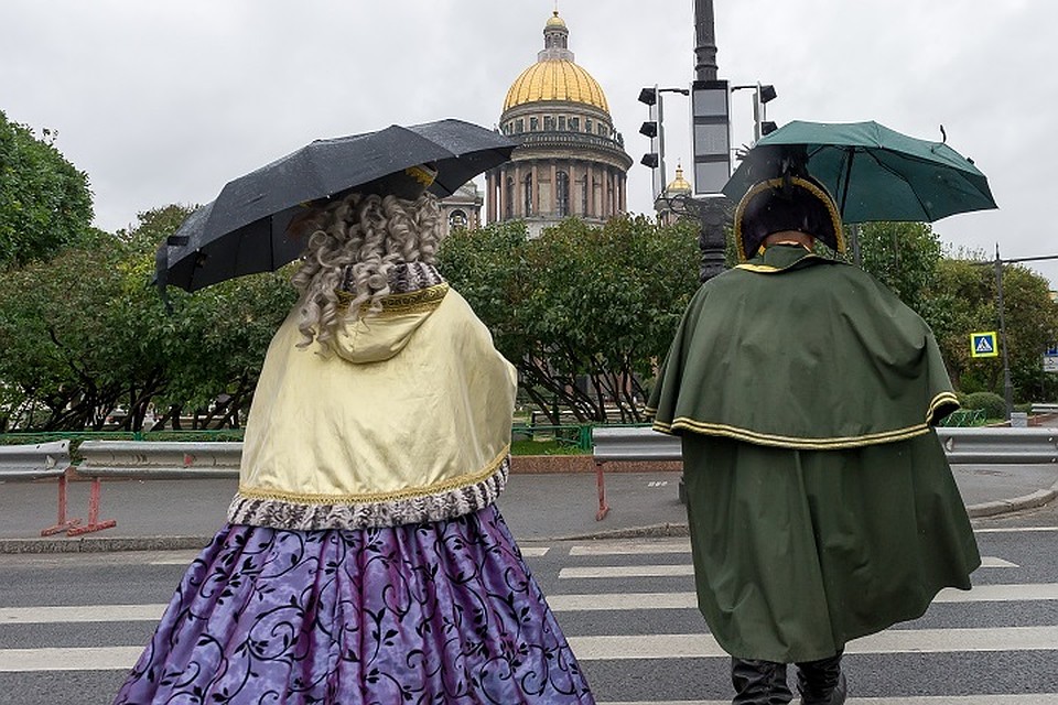 Дождь - один из символов Петербурга.