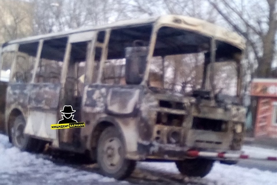 Сгоревший автобус