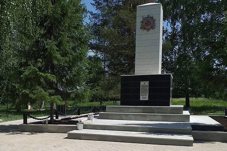 На мемориальном сельском кладбище покоятся останки 352 героев Великой Отечественной войны. Фото: Наиль Давлетов.