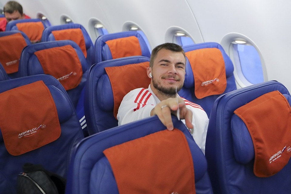 Футболисты улетели из Петербурга Фото: twitter.com/TeamRussia