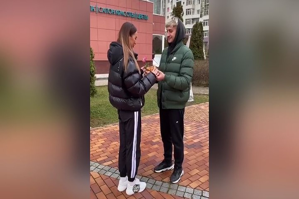 Ольга и Давид выглядят счастливыми. Фото: Tik Tok