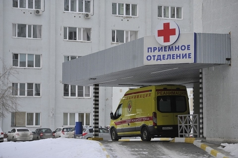 Медики диагностировали машинисту открытый вывих и рану правого предплечья