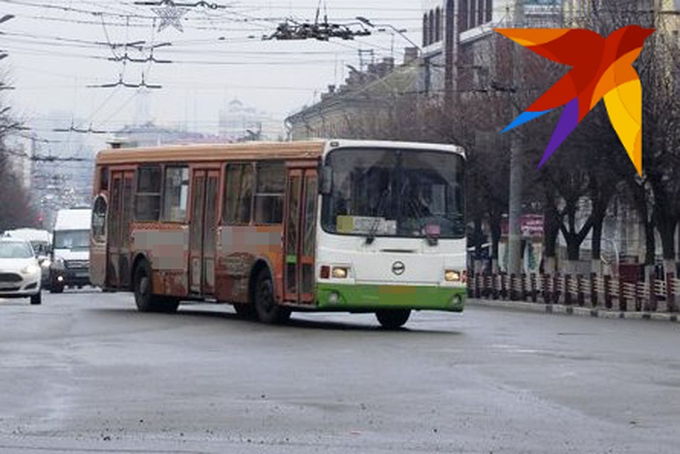 Теперь в автобусах Брянска выгоднее расплачиваться картой.