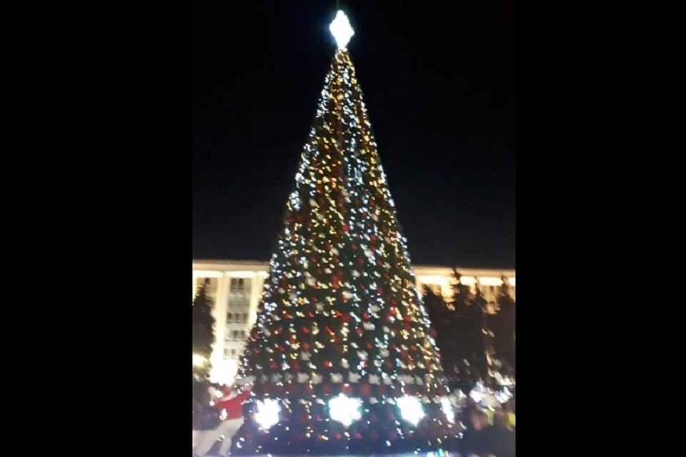 Старт праздникам дан!