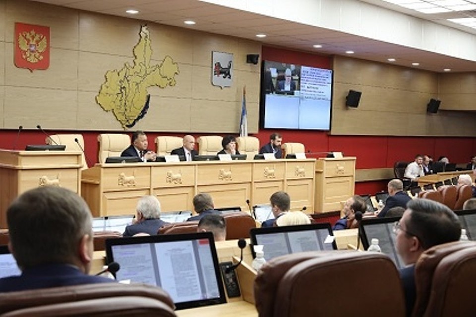 ФОТО: пресс-служба Законодательного Собрания Иркутской области.