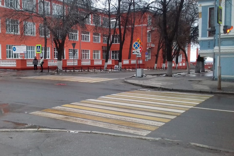 ДТП произошло на регулируемом пешеходном переходе.