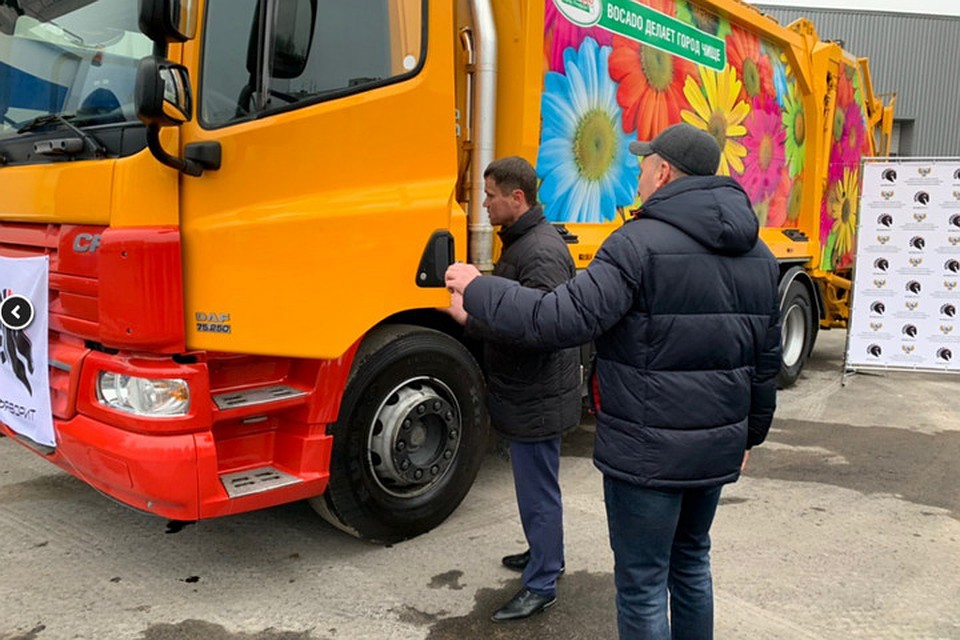 Первая партия закупленной для нужд ЖКХ техники уже прибыла в Республику. Фото: Минстрой