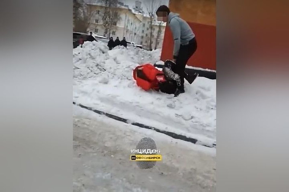 Банда подростков держала в страхе Калининский район целый год. Фото: стоп-кадр