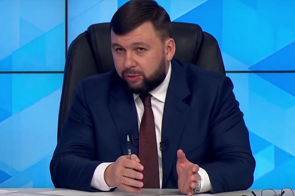 Денис Владимирович откровенно ответил на волнующие жителей вопросы. Фото: youtube.com
