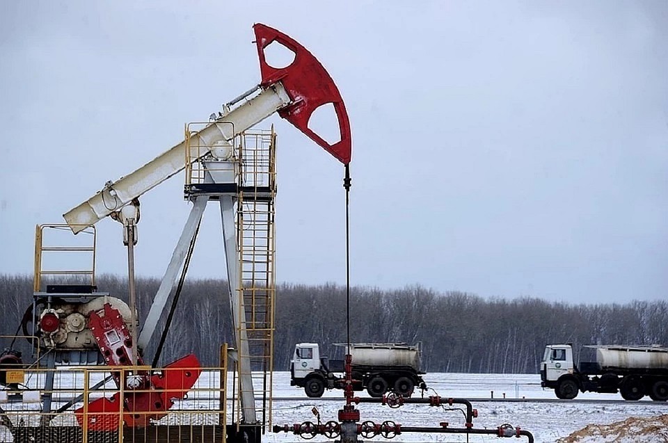 Пока нефть пошла только на один завод
