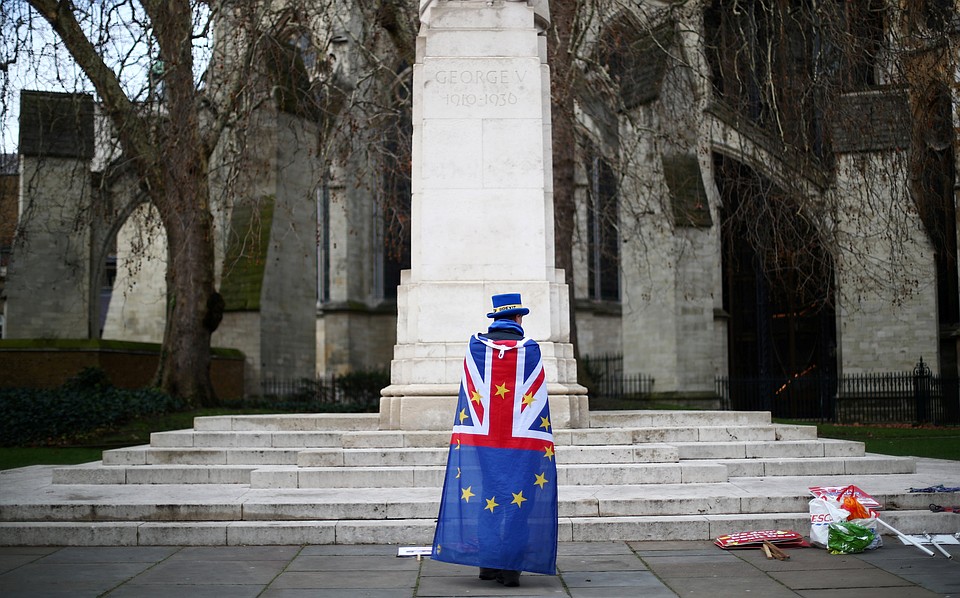 Великобритания отказалась от подготовки к «жесткому» Brexit