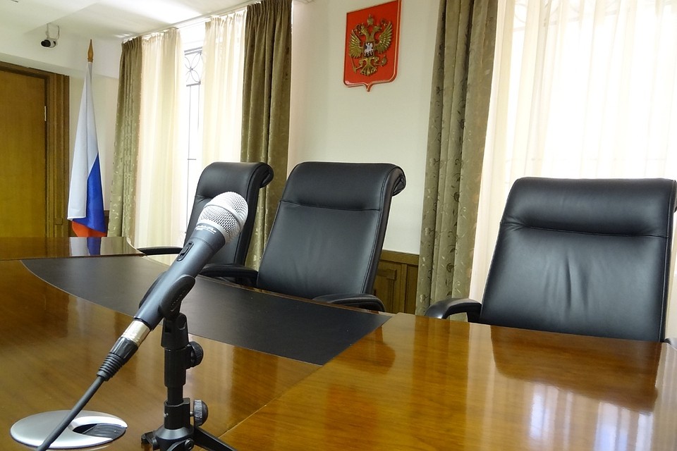 В Новом Уренгое ждут суда четверо подростков, угнавших автомобиль