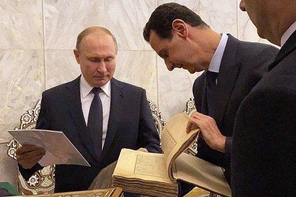 Церкви Путин подарил икону Богородицы, мечети - коран XVII века