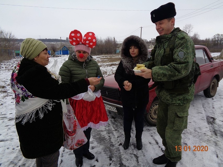В Волоконовском районе Белгородчины соседей осчастливливали варениками. Фото пресс-службы администрации Волоконовского района