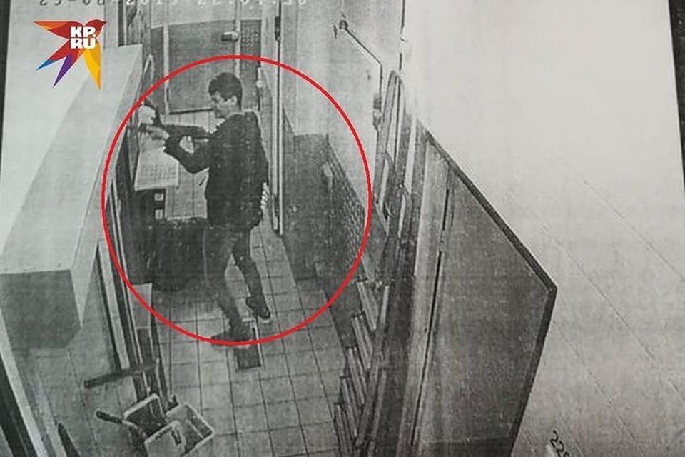 Стрелок нашел своего соперника, Павла Гергерта, прячущимся в подсобке. Фото: из материалов уголовного дела