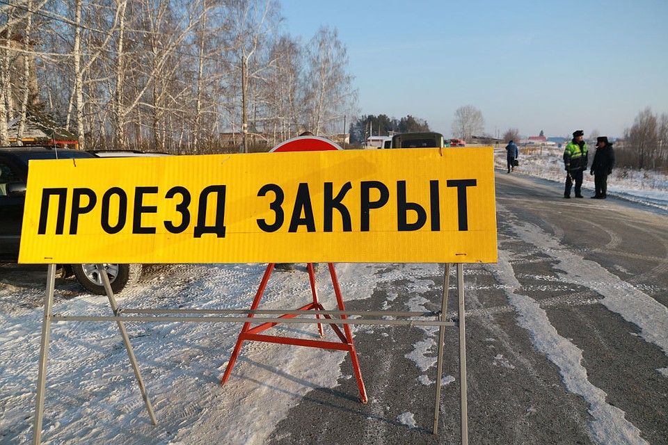 Водителям напоминают о необходимости соблюдать скоростной режим и дистанцию.