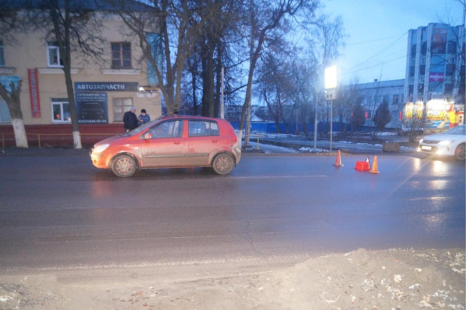 В Орле автоледи на иномарке сбила мужчину на зебре. Фото: Госавтоинспеция