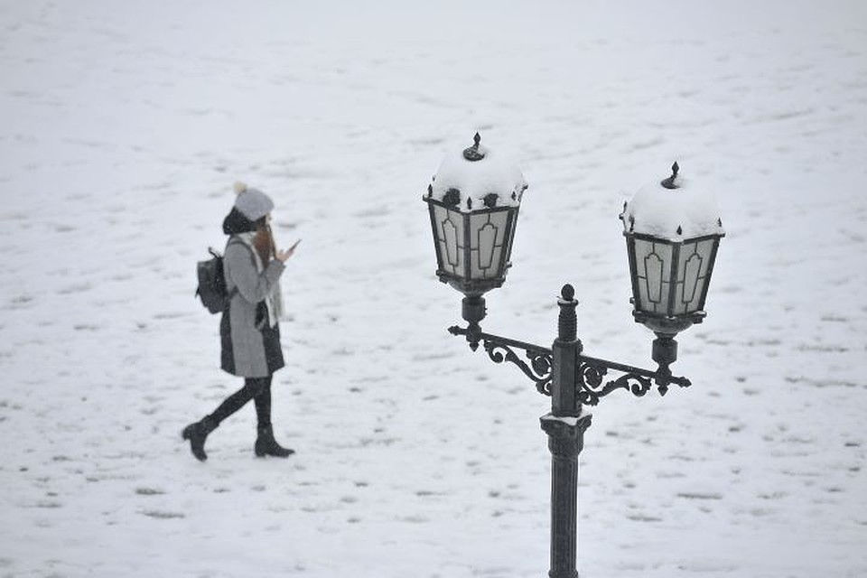 Температура воздуха ночью ожидается -7..-9 градусов Цельсия.