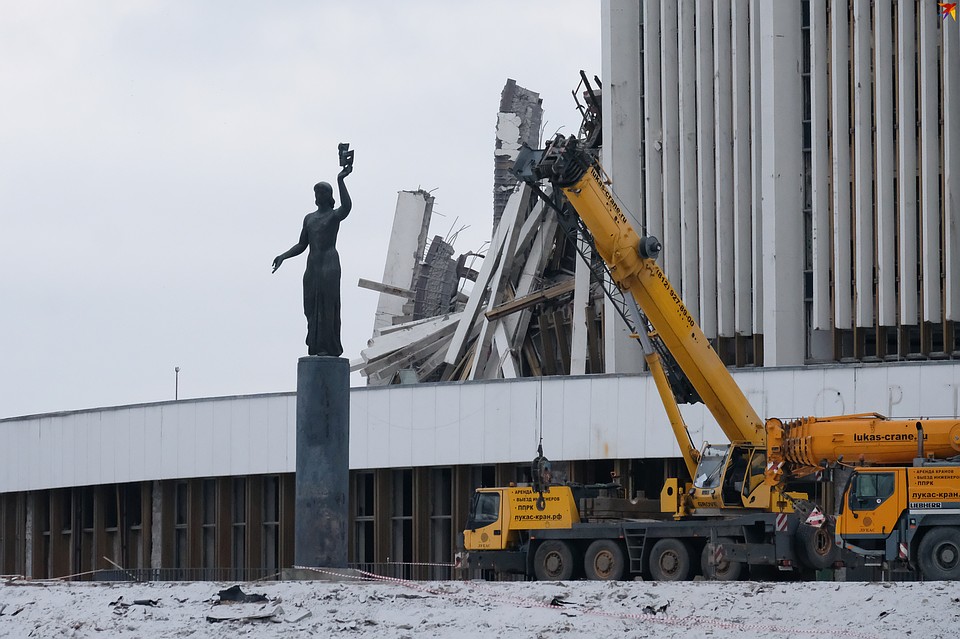 В Смольном не будут расторгать договор на строительство новой арены на месте СКК.