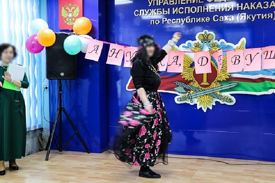 Выступление нашей соотечественницы стала "гвоздем" конкурса (Фото: пресс-служба УФСИН РФ по РС (Я).