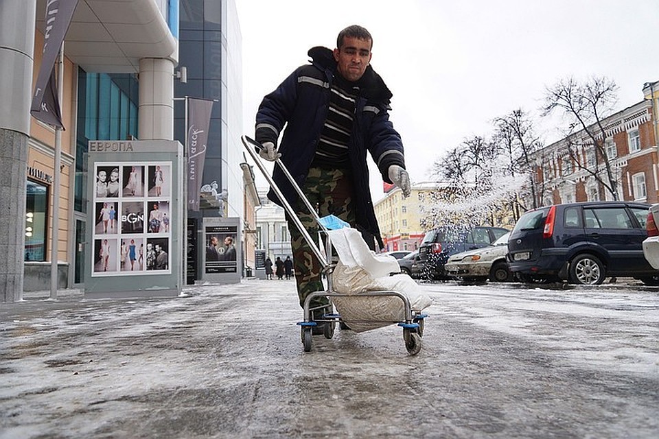 Синоптики предупредили москвичей о гололеде