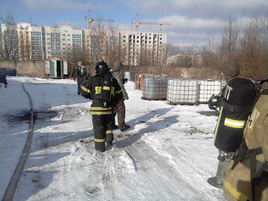 На месте ЧП работают спасатели